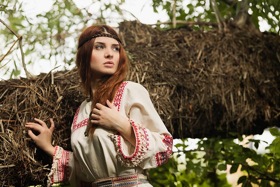 Women in Slavic costumes in Kumasi