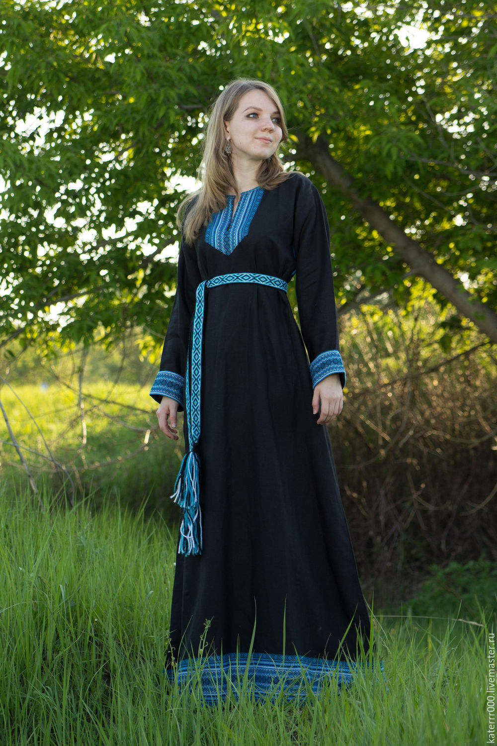 Women in Slavic costumes in Kumasi