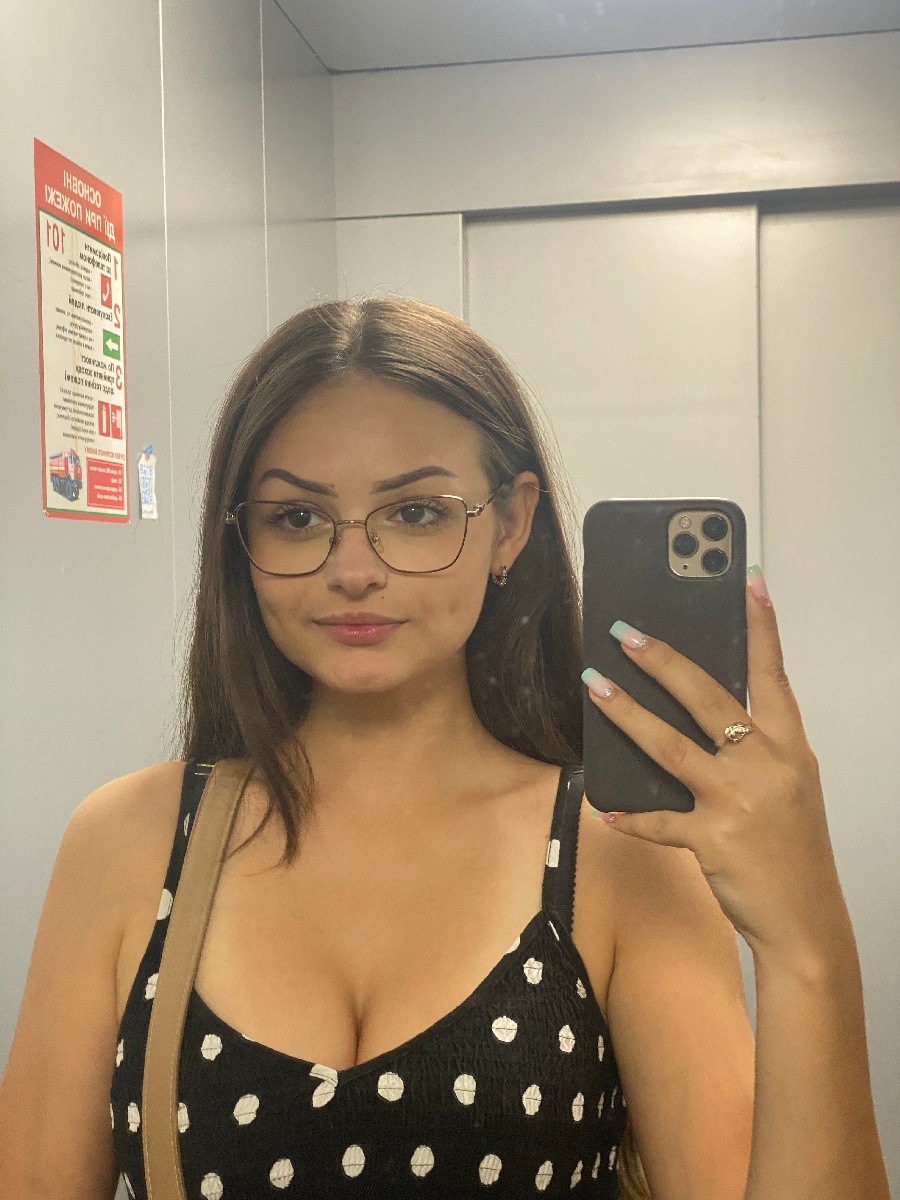 Sexy model Stacy in Kumasi